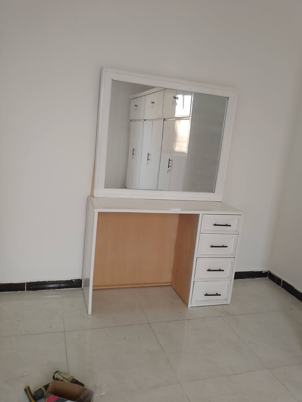 نجاره • غرف نوم • ميز تواليت