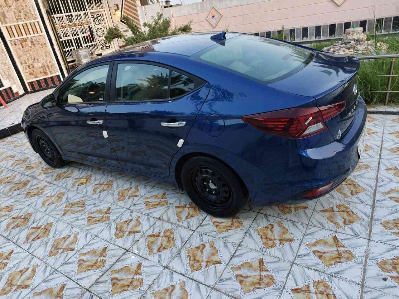 النترا2019وارد امريكي حاذث مرفق بلمنشور او بيه قطعتين كلير ايرياكات سليمه ماشيه 150مكينه2000دوش سنويه بعد شهرين او تصقط تحويل وكاله مضمون سياره جديده او احله من الصوره
 كير مكينه حداديه تخم تاير تبريد كله بشرط السعر98هاتف***********
