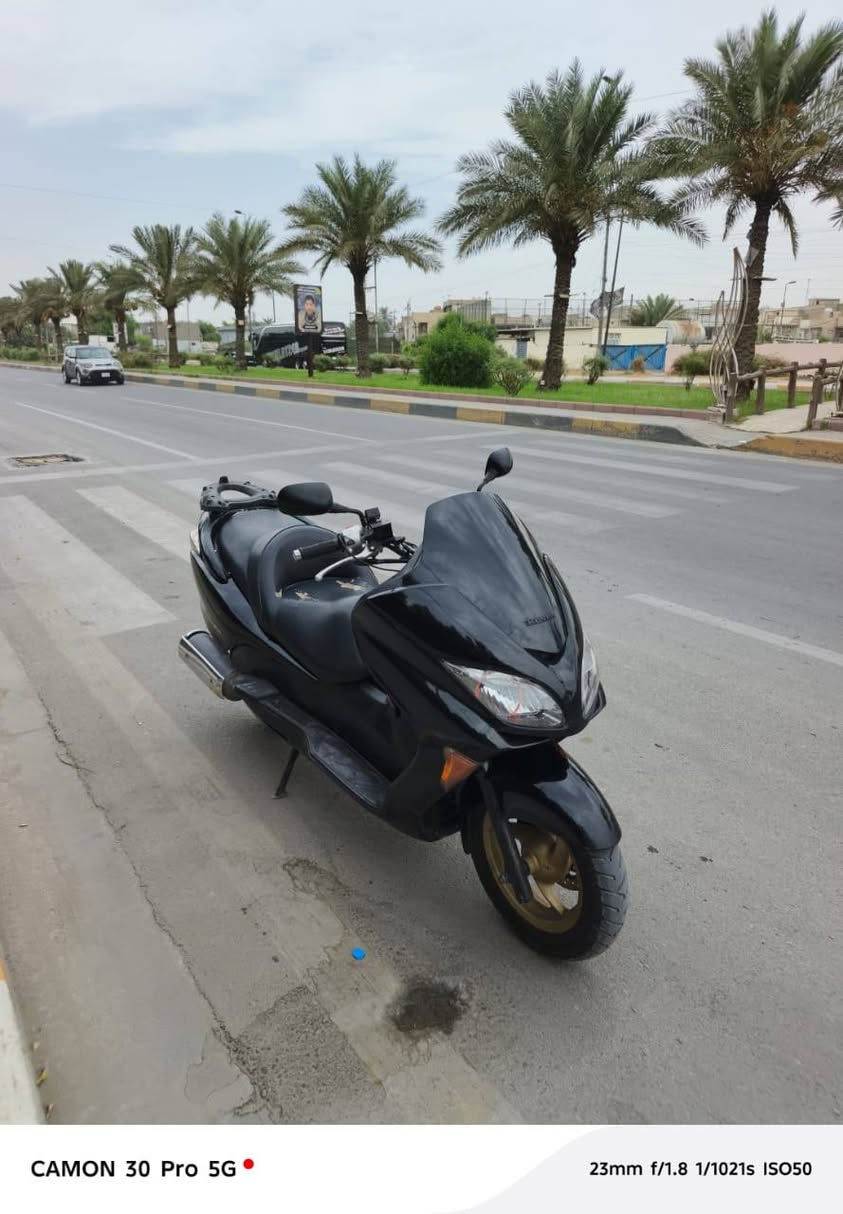 فورزه • ماشيه ٢٩٠٠٠ • زنون اصلي