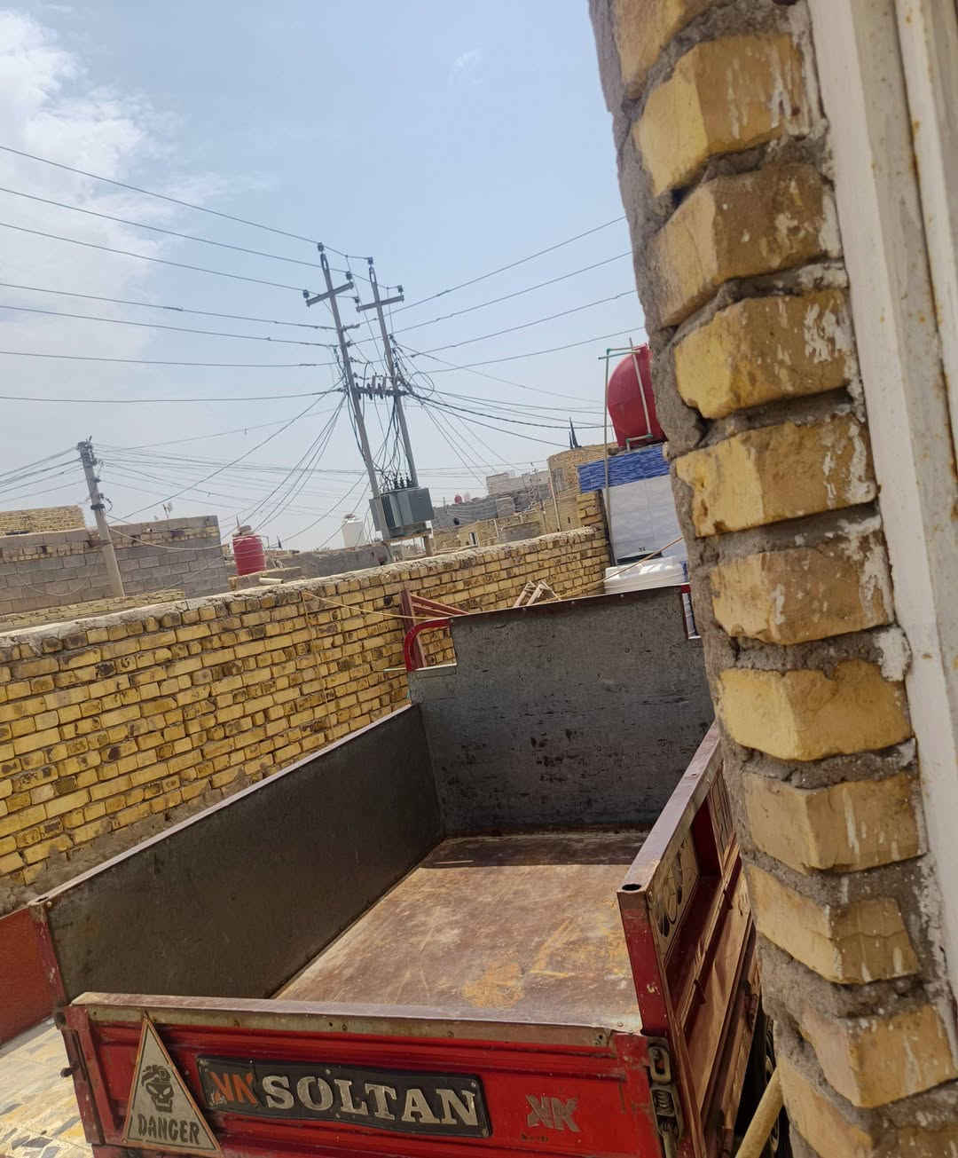 سلام عليكم ورحمة الله ستوته موديل١٨   للبيع بديها صبغت البلاد مكينه جديده تايرات جدد  كهربائيات شغاله من الطول للطول تاخذها ربع ما تصرف عليها وترايك وين ما تريد سعر مليون وتسعميه وخمسين  للستفسار خاص او الاتصال علا الرقم***********
