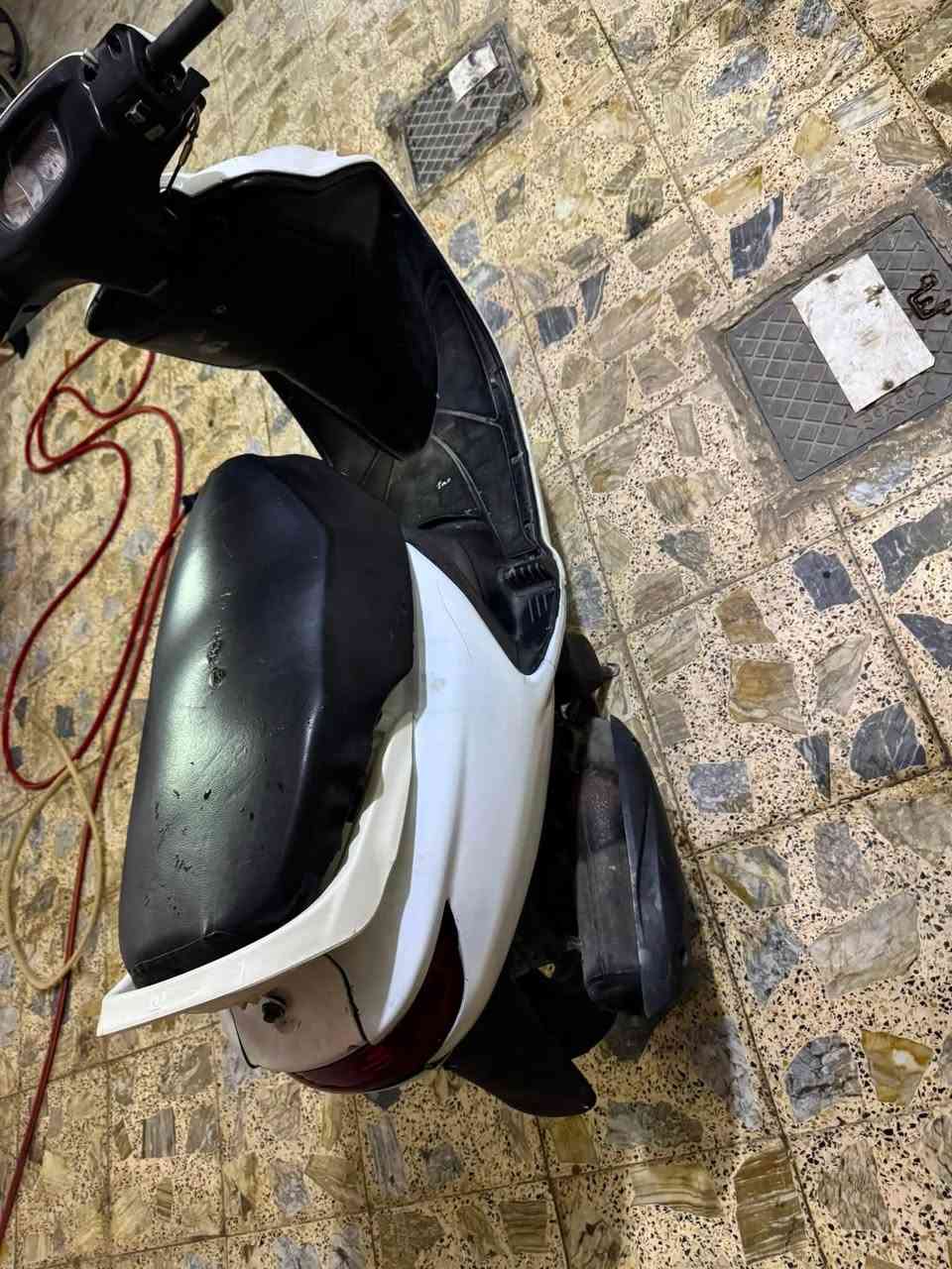 سلام عليكم فراشه نثيه مفتوحه مره وحده سلف هندر سعره350وبيه مجال***********

