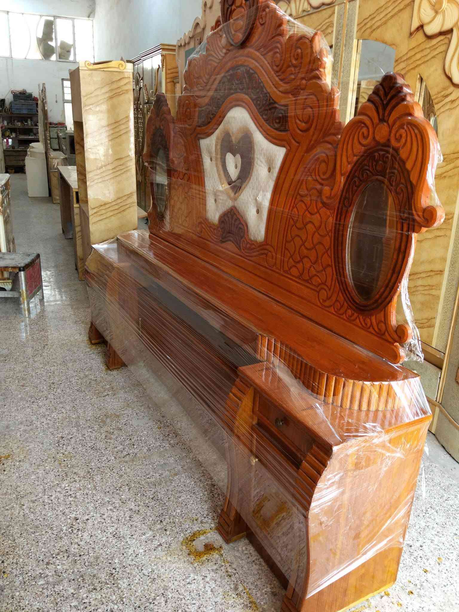 السلام عليكم غرفة للبيع 6باب طابقين صاج داخل خارج حطاطه توصاه غرفه فول ضخامه نظيفه السعر 850 الف وبيه مجال العنوان كاطون الرازي شارع ابو رباح قرب جامع أسماء الله الحسنى مزاد ابو كرار الغريباوي ***********
