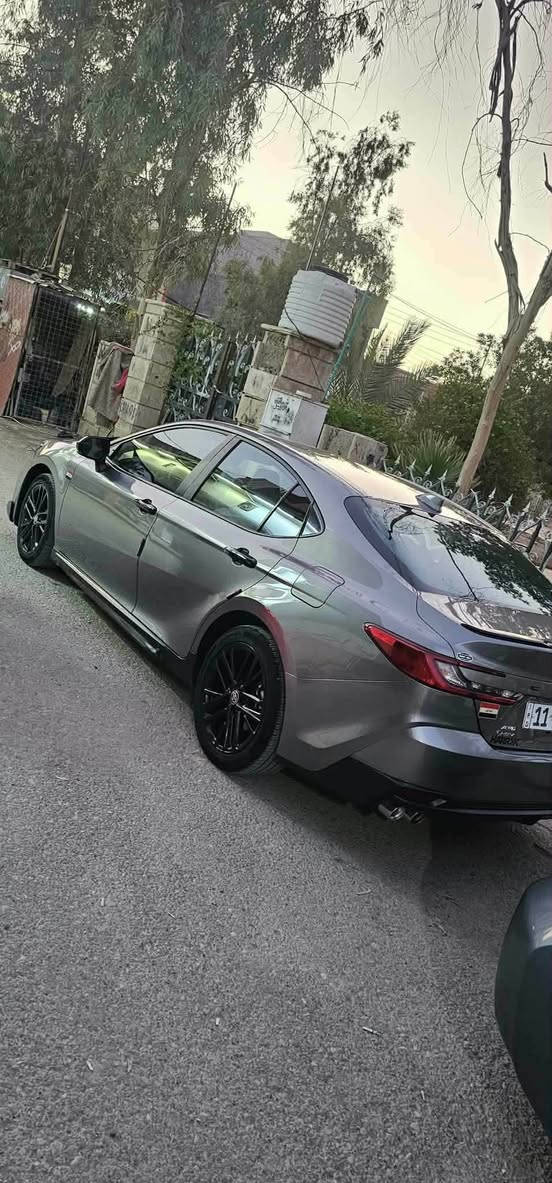 للبيع او مراوس بسيارة اقل
🚘 Toyota Camry  

هاذ حادثهة +بل العراق نطخت الباب سايق وشديت اصلية نفس الون مطابق ١٠٠ بل ١٠٠ 
• فول مواصفات عدا فتحة سقف  
• رادارات أمامية وجوانب  
• مثبت سرعة ذكي  
• كشنات جلد  
• شاشة وكامرة  
• الأرضية مدموشة  جلد درجة اولا

السيارة استعمال مرتب ومواصفاتها حلوة 🔥  
السعر مناسب 205 والبيع جاد  

📞 اتصال / واتساب: ***********
