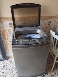 للبيع غساله شغاله وشرط الفحص 15 كيلو سعر 125 مكاني بغداد الامين هاتف 0...