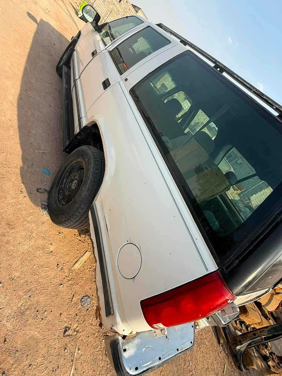 للبيع بهبهان موديل 95بصره خصوصي  الماني  سياره  شاديله محرك لكزز8سلندر بس الكير كايم سعر20ورقه قفل مكان سياره البصره ابو الخصيب***********
