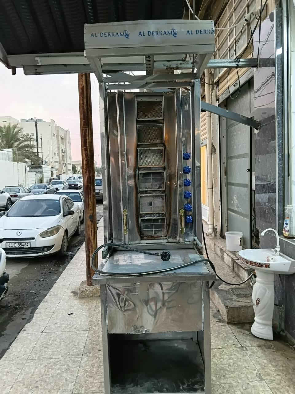 سلام عليكم شوايه كص مستعمله قليل السعر  400الف بيها مجال ***********
