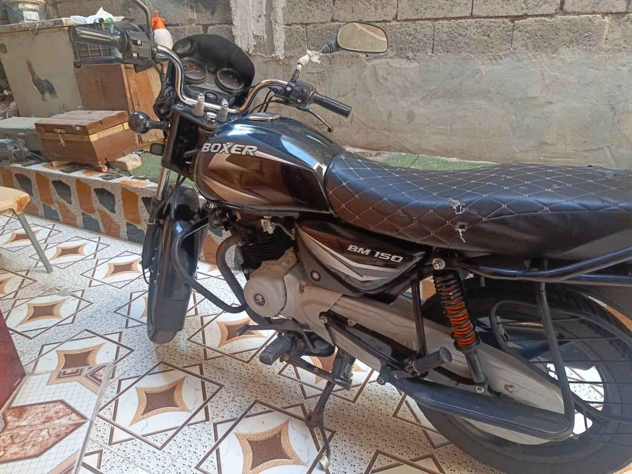 سلام عليكم دراجه بوكسر موديل 21 رقم عربي دراجه احله من لصوره بيهه خيط تبخير ما مفتوحه سعر 1750 وبيهه مجال لطيبين رقم والتساب ***********
