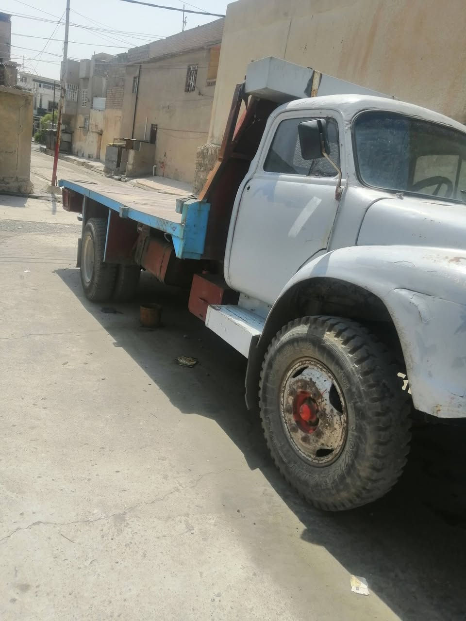 للبيع سيارة.   حصه گاز

رقم نينوى جديد سيارة جاهزه مال شغل

محرك نضيف معمر جديد

***********

***********
