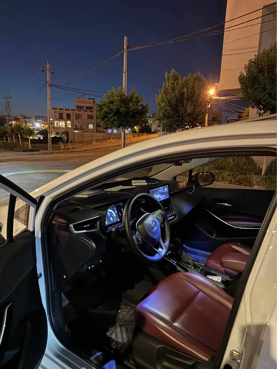 Toyota crola 2025 HEV
سعر خوار هه موو بازار💵💰💣
ئه ي ماشاله
سه ياره كه بي بؤياخه بي سارده شكل خليجي
كوشن جلدي سوره فول مواسه فاته ١٥ هه زار رؤيوه
گيرو مه كينه و هايبرد و كاره باي به شه رت
ته حويل و غرامه به شه رت
*********** السليمانية, العراق
