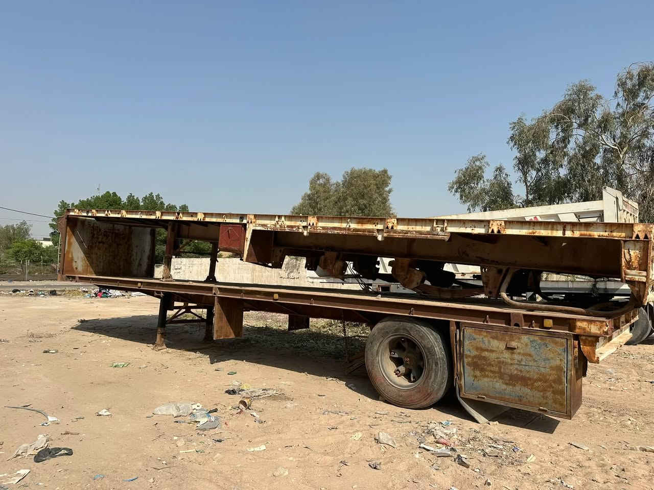 سلام عليكم من رخصة الادمن للبيع عربانه  عدد ٢ هاذا الموجود مكفولة من الفطر الاستفسار *********** المكان النجف الأشرف
