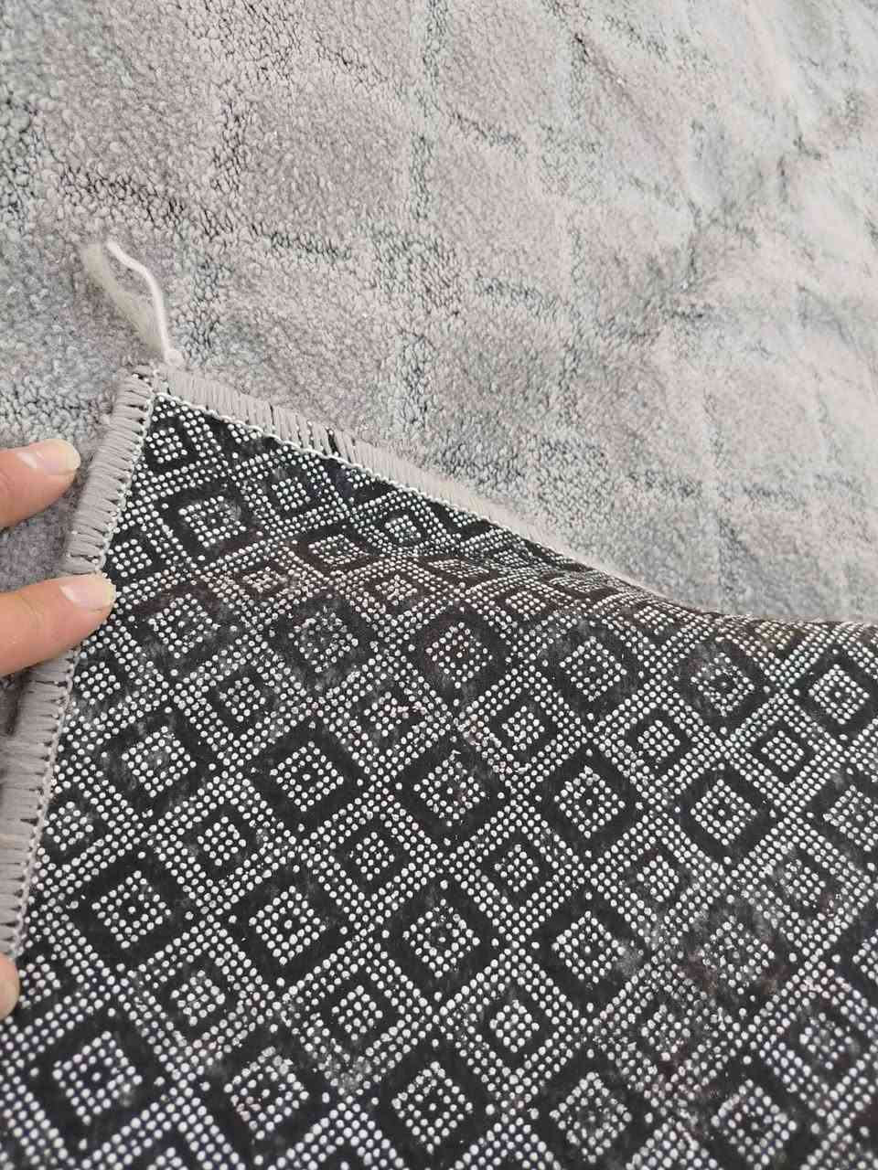 فرش للبیع قیاس الطول 7 متر ×2.80 سم
سعرها 60 الف مكان شورجة 

لستفسار ***********

نص مكتوب في الصور:
- 280x7