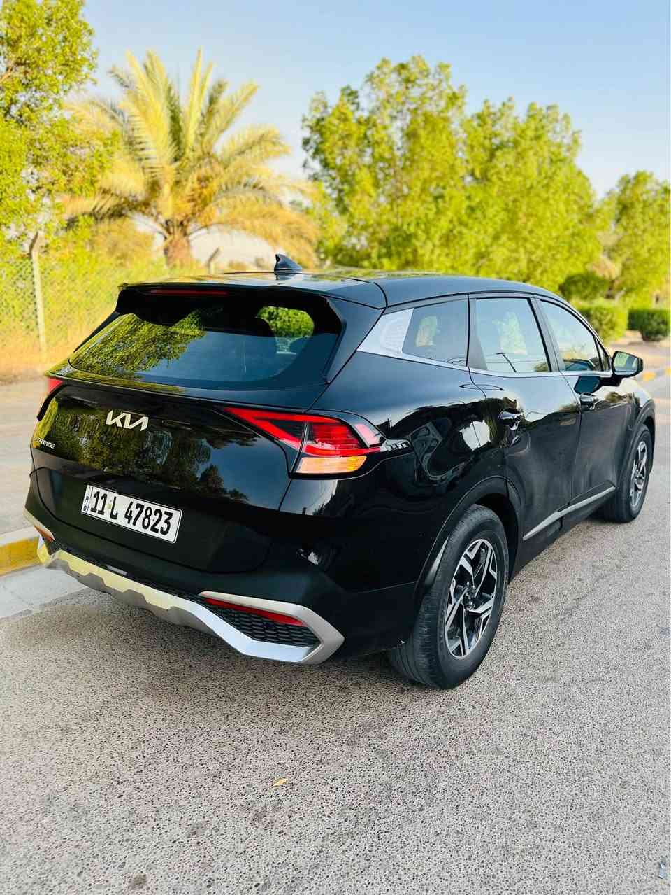 سبورتج 2023 امريكي 
رقم بغداد باسمي 
ماشيه 51 mil
ضرر كما موضح جاملغ وحافه بنيد 
باب صبغ امريكا وخلفي بارد 
مكينه 2500 
سياره جاهزه ومرتبه فقط تصليح البوب بي ترويج بسيط
مكاني بغداد 
سعرهه 172 
رقمي *********** بغداد, العراق
