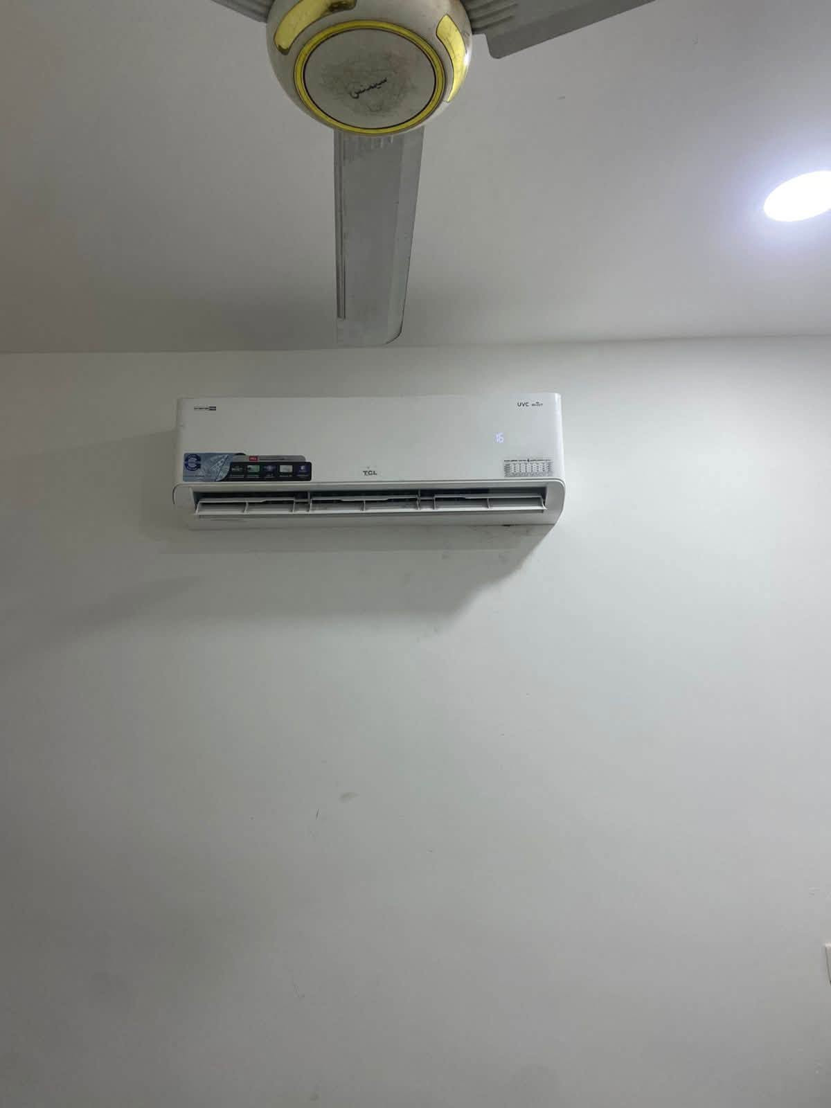 ❄️ تنصيب وصيانة السبالت باحترافية وجودة مضمونة ❄️

📲 واتساب فقط للحجز والاستفسار: ***********

إذا تريد سبلتك تشتغل بأفضل أداء وتبرد مثل الوكالة، فالتنصيب الصحيح هو الأساس. إحنا نهتم بأدق التفاصيل حتى تستلم شغل مرتب ونظيف ومضمون.

✅ تنصيب جميع أنواع السبالت
✅ صيانة دورية ومعالجة الأعطال
✅ تنظيف الوحدات الداخلية والخارجية
✅ تعبئة غاز وفحص التسريبات
✅ فك ونقل وإعادة تنصيب
✅ فحص شامل قبل وبعد العمل

🚚 تريد تنقل السبلت من مكان لمكان؟

عندك سبلت وتريد فكّه ونقله لمكان ثاني وشدّه وإعادة تنصيبه؟ إحنا ننقله إلك ونرجعه ننصبه بمكانه الجديد بشغل مرتب ودقيق.

🔥 وعندك أكثر من سبلت؟

نسويلك خصم على أجور الفك والشَدّ والنقل حسب العدد. كلما زاد العدد، زاد الخصم.

💰 نشتري جميع أنواع السبالت

عندك سبلت مستخدم أو عاطل؟
نشتري جميع أنواع السبالت المستخدمة والعاطلة وبـ سعر مناسب حسب حالة الجهاز ونوعه.

📞 إذا عندك سبلت تريد تبيعه، راسلنا على الواتساب وأرسل صورة السبلت ومعلوماته ونقيّم سعره.

⚠️ انتبهوا من المنصبين القفاصين وأصحاب تنصيب الـ25 ألف!

مو كل سعر رخيص يعني وفّرت، أحياناً تدفع بعدها أضعاف السعر حتى تصلّح الضرر.

❌ يزرفون البوري أو يسوون التنصيب بطريقة غلط
❌ يسببون تهريب للغاز وضعف بالتبريد
❌ يحطولك غاز والجهاز أصلاً بيه مشكلة بالتنصيب
❌ يشوهون الحايط ويخلّون الشغل غير مرتب
❌ وبعدها تضطر تدور فني ثاني حتى يصلح أخطاء التنصيب الأول

💡 ادفع سعر معقول من البداية، أحسن من ما ينشلع كلبك وتدفع ضعف المبلغ حتى تصلّح شغل غيرك.

🎁 عروضنا:

💙 تنصيب مجاني للعوائل المتعففة
🔥 من 4 سبالت وفوك خصم 20% على أجور التنصيب
🚚 خصم على الفك والشَدّ والنقل عند وجود أكثر من سبلت
💰 شراء جميع أنواع السبالت المستخدمة والعاطلة بسعر مناسب

📍 نجيك وين ما كنت داخل بغداد

✅ الكرخ
✅ الرصافة

🚫 ما نطلع للمحافظات، رجاءً.

🕐 متواجدين على مدار 24 ساعة

📲 واتساب فقط للحجز والاستفسار:
***********

✨ ثقتكم مسؤوليتنا، وشغلنا النظيف هو أفضل إعلان إلنا. ❄️
