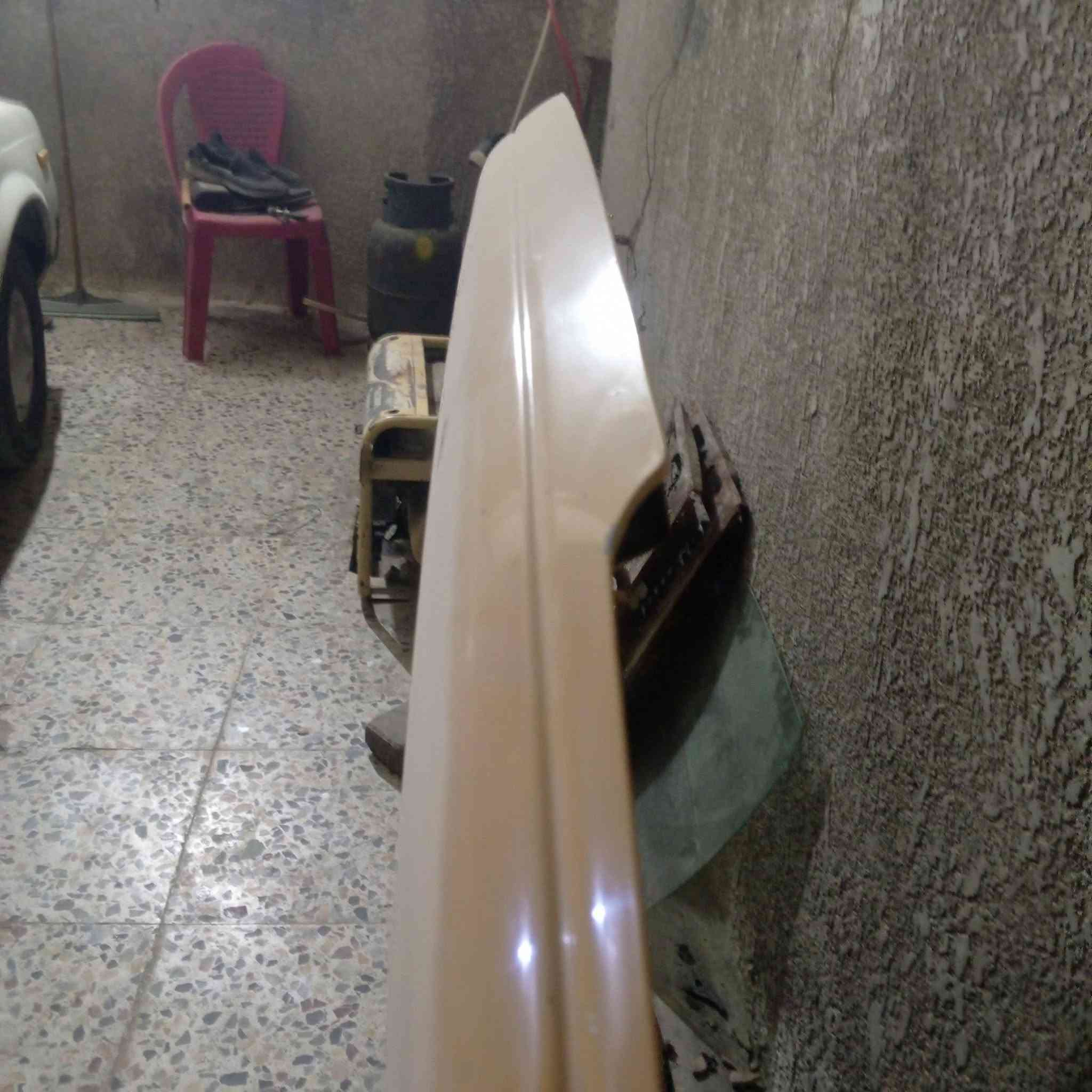 السلام عليكم بنيد وباب صفحت العبري حلوات بس بيهن تلحيضات للبيع قيم باليرضي الله واخذ مكاني مقابل مرور الحسينيه ***********
