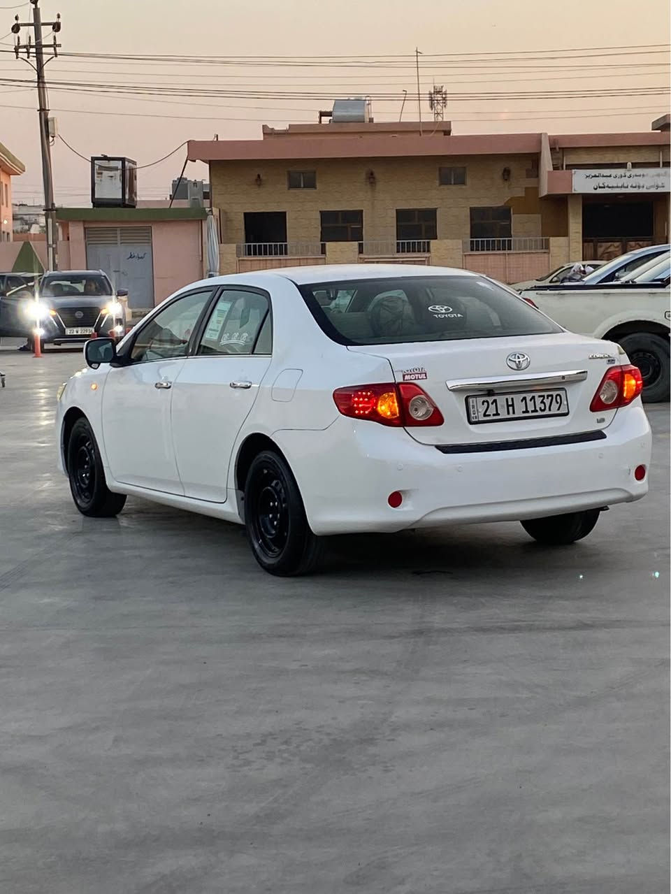 بیکاشۆ 2008 مەکینە گەورە 
گێر ، مەکینە ، تەبریت ، بە شەرت 
ئاوێنە کارەبای ، چوار جام کارەبای ..
تەعدیل سورعەت ، فۆلیۆم ،ئاوێنە شەفت 
نموونە لە جوانی دینارێک مەسروفی نیە 
هیچ لێدانێکی نیە بەشەرت
تەنها دوو نیو چاملغی بۆیاغە سبوغی هەلداوە بۆیە 
تەنها 99$ مجالێک 
*********** أربيل, العراق
