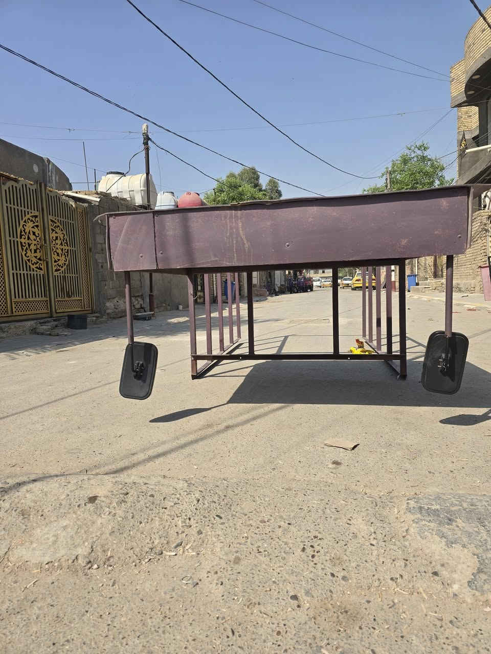 محجر دايوان للبيع سعر80 وبي مجال بغداد مدينة الصدر ***********
