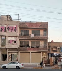 بناية • للإيجار • شارع الداخل