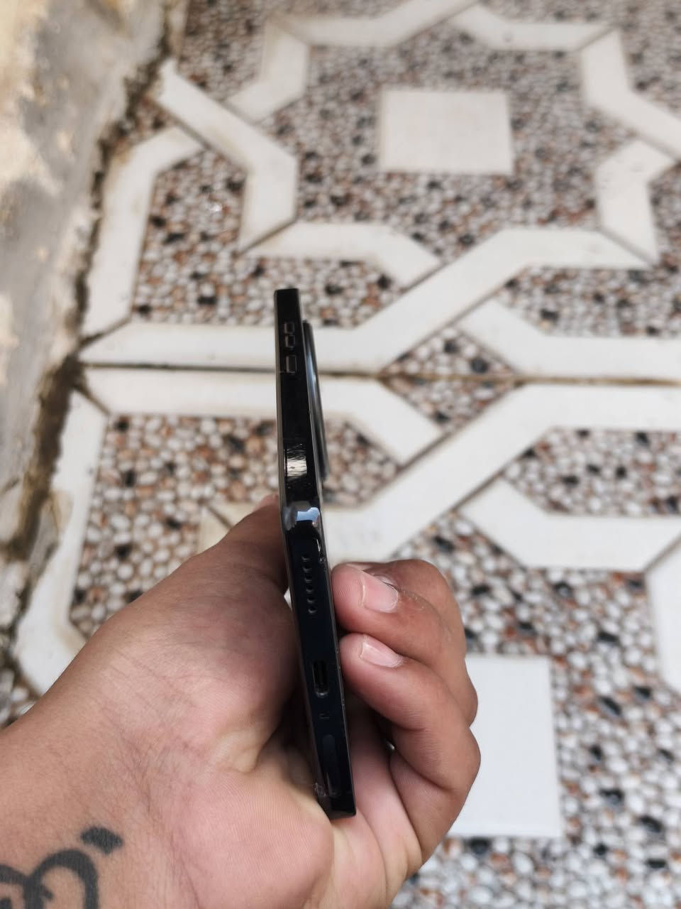 تكنو كامون ٣٠ برو • ٢٥٦ • شاشة مبدلة