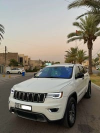 جراند شيروكي ليمتد • V6 3600 • حادثه بدون شاصي