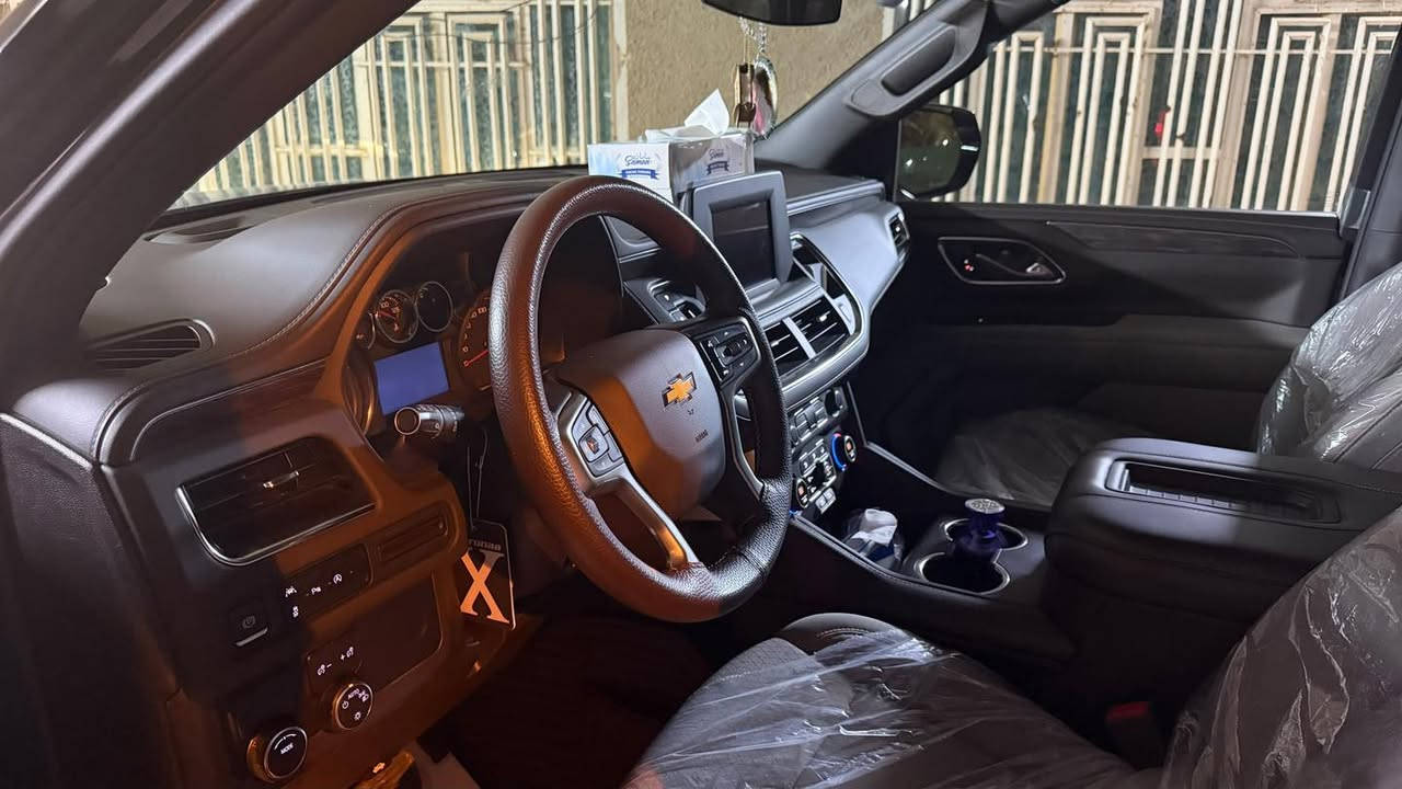 تاهوو 2024 ls خليجي
كفالة عامة 
عدد المسافات: 70,000 km
السعر : 46,500$ 
للاستفسار: ***********
