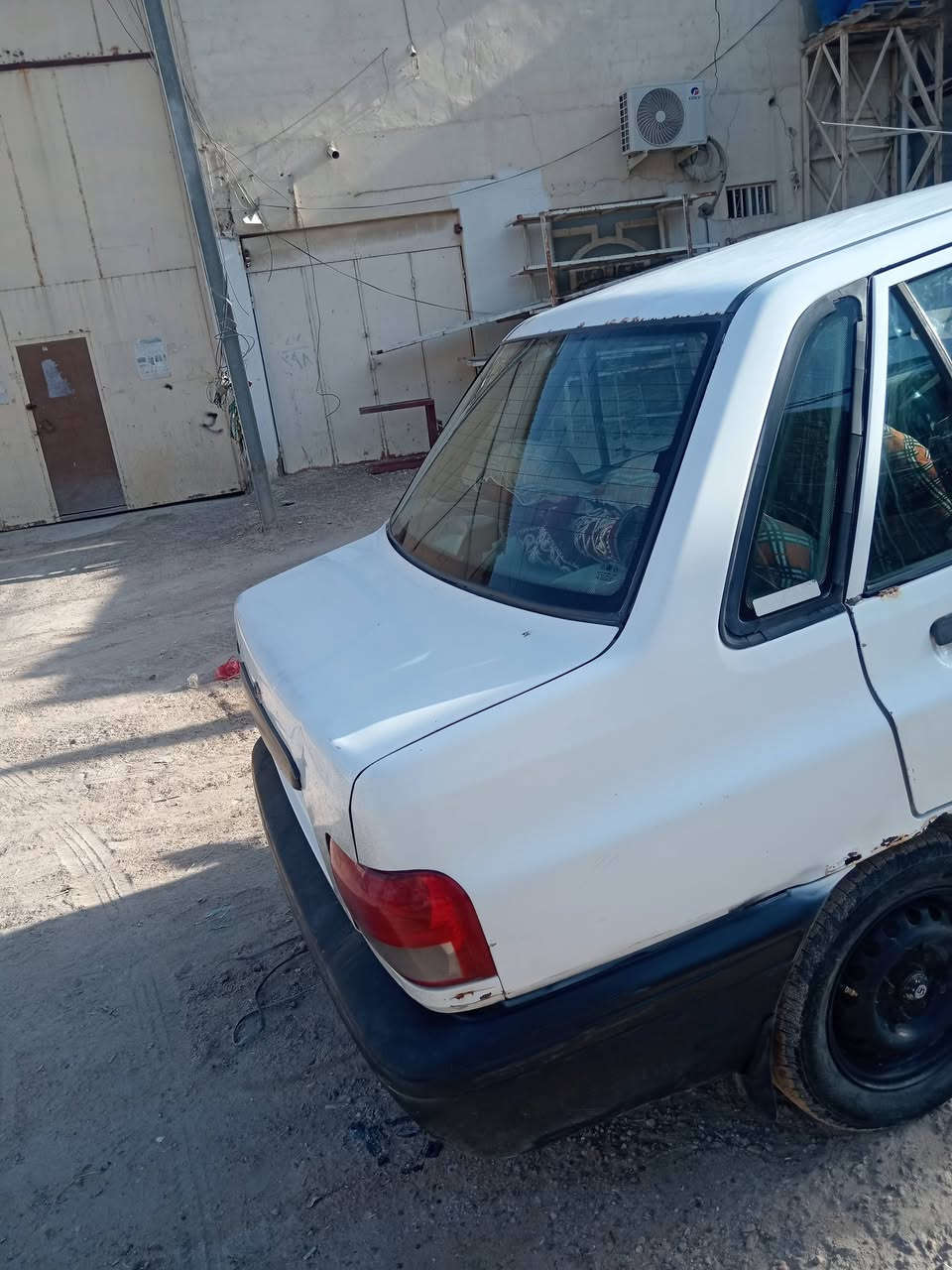 سلام عليكم سايبة  للبيع موديل 2015 رقمهة نجف انكليزي وسنوية لل 2030   
***********
