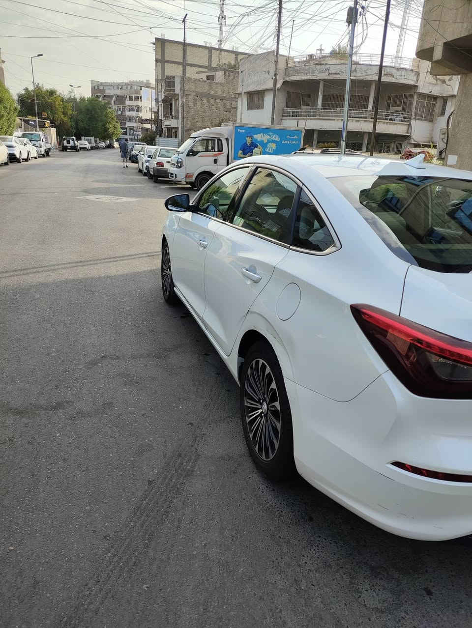 السلام عليكم شانجان ايدو موديل 2019 
( رقم بغداد الإنكليزي بأسمي شرط التحويل)
( والسونار مرفق مع الصور)
( بيها ربع البنيد وربع الجاملغ الامامي جهة السايق وشخوط وبارد مثل مموضح بالسونار بدون اي دواخل)
(الكير والمحرك مكفولات شرط ترايك وين ميعجبك)
(والتبريد ثلج)
(غير متواجد على الفيس بوك)
(مكاني بغداد حي الاعلام)
(ملاحظة سويت الها صيانه قبل شهر كلفتني ٦٠٠ الف شكو شي مستهلك بدلته)
(السعر 74 ورقه)
(غير متواجد على الفيس)
الشراي يتصل هذا رقمي بس واتساب أيضاً ***********
