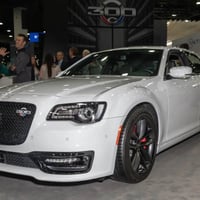 300C SRT • هيمي V8 ٦.٤ • حالة الوكالة