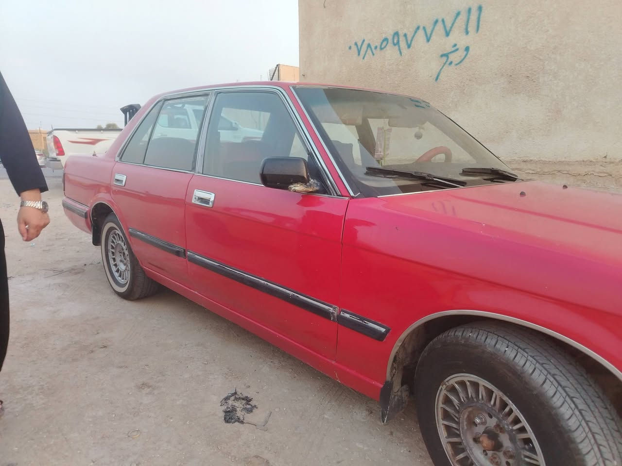 سيدان مديل 1989 مصبوغه جماليه 
مكينه جديده ثنين ونص تخم تاير جديد باتري جديد كهربائيات كله شغاله حداديه من الدعاميه لدعاميه كله مبدله 
رقمه مثنى مداور شوكت مايعجبك
رقم صاحب السياره ***********
