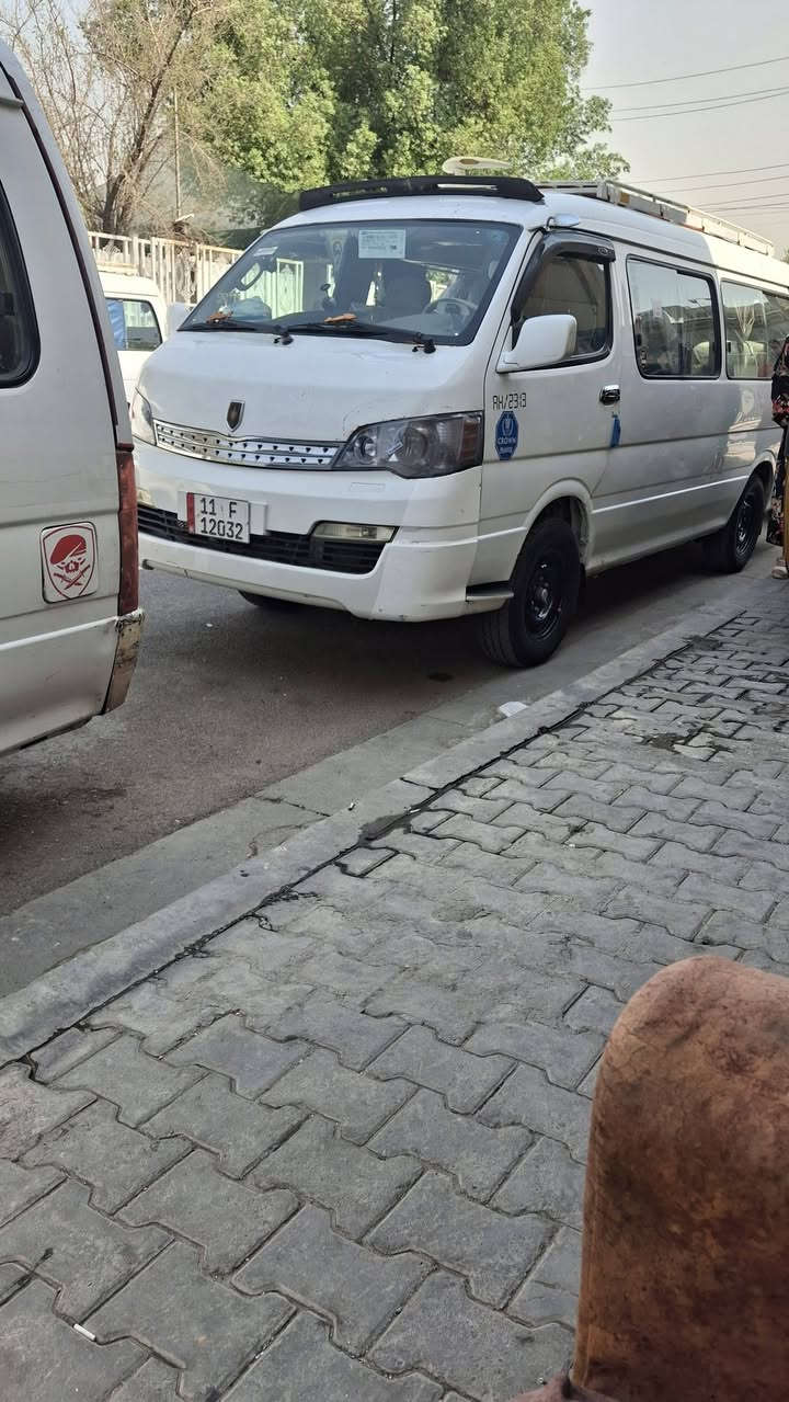 سلام عليكم جنبي h1 للبيع بيه قطعتين صبغ رقم شاصي باتكمه سعر ٩٥ بيه مجال حق الجيه سنويه ٢٩ بسمي شرط التحويل مكان بغداد الحريه ***********
