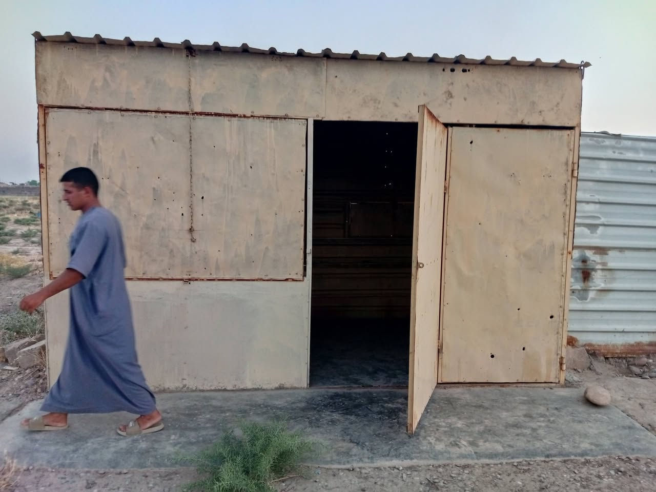 كشك حديد بليت لل بيع بي 350الف
بل جدعه

***********
واتساب
