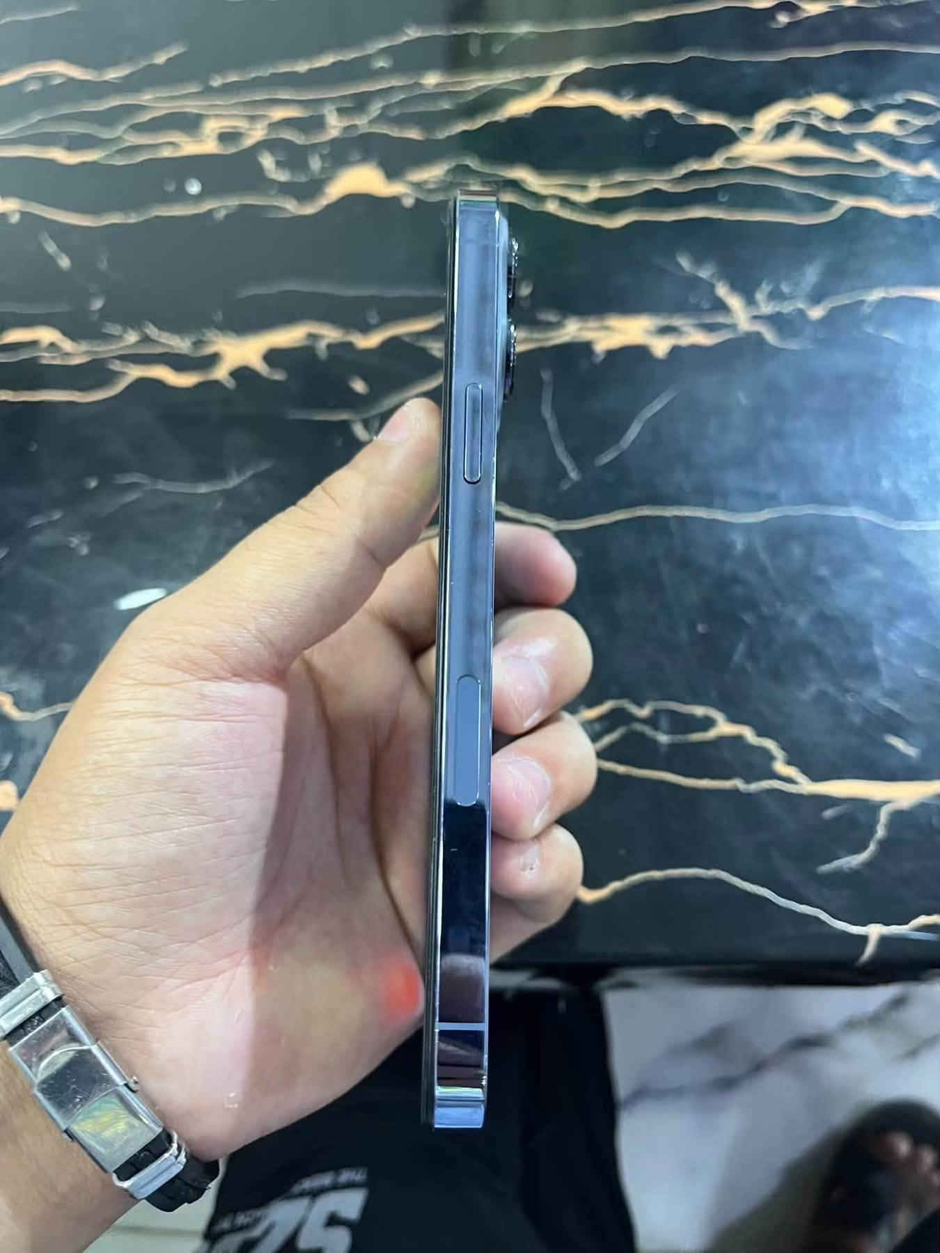 13 برو ماكس
ذاكر256
نموذجM
تك شريحه
بطاريه100
مسبدل بطاريه +شاشه فول سلاسه 120 هيرتز سعرو510 وبي مجال  رقمي***********
