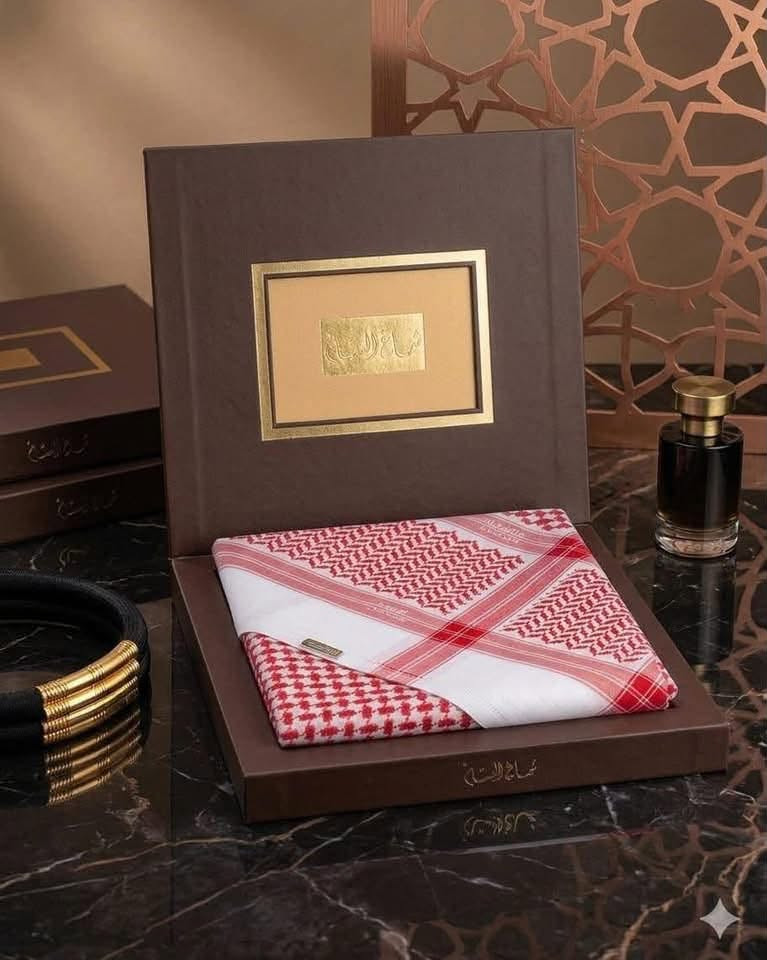 ✨ وصل حديثاً إلى شموخ للزي العربي ✨

🧣 مجموعة متنوعة ومميزة من الشمغ
ألوان وموديلات مختلفة تناسب ذوقك 👌🔥

📍 زورونا في شموخ للزي العربي
المحاويل – حي 17 – مجاور كوفي Rest

🚚 متوفر التوصيل لجميع المحافظات 
📞 للاستفسار والطلب: ***********

شموخ للزي العربي… أناقتك تبدأ من هنا
