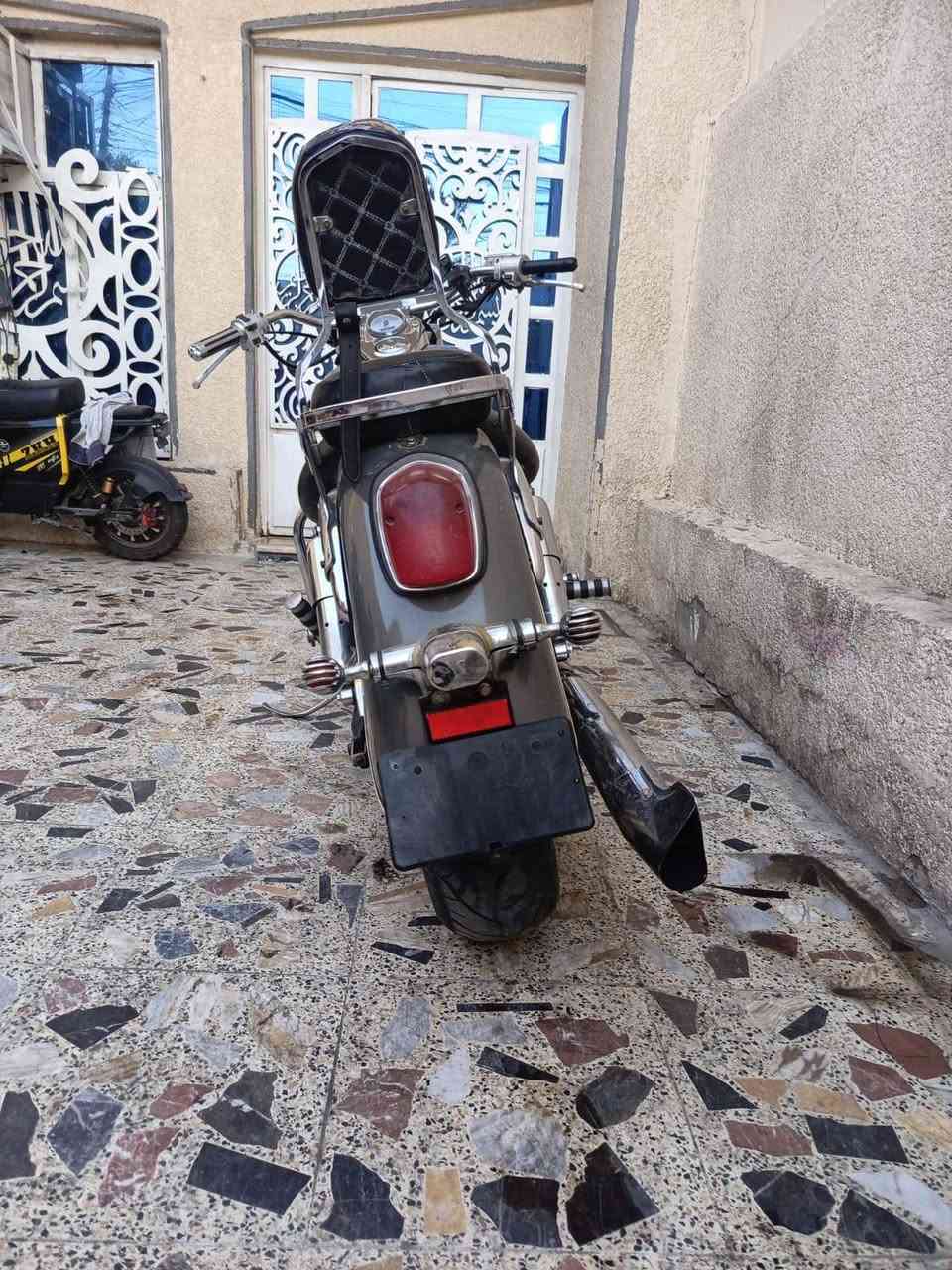 السلام عليكم هوندا شادو 400 مرقم لوحتين انكليزي ديالى مشروع وطني  باسمي مكفوله بس يحتاجلها ترتيبات بسيطه مكاني بغداد شارع فلسطين ***********
