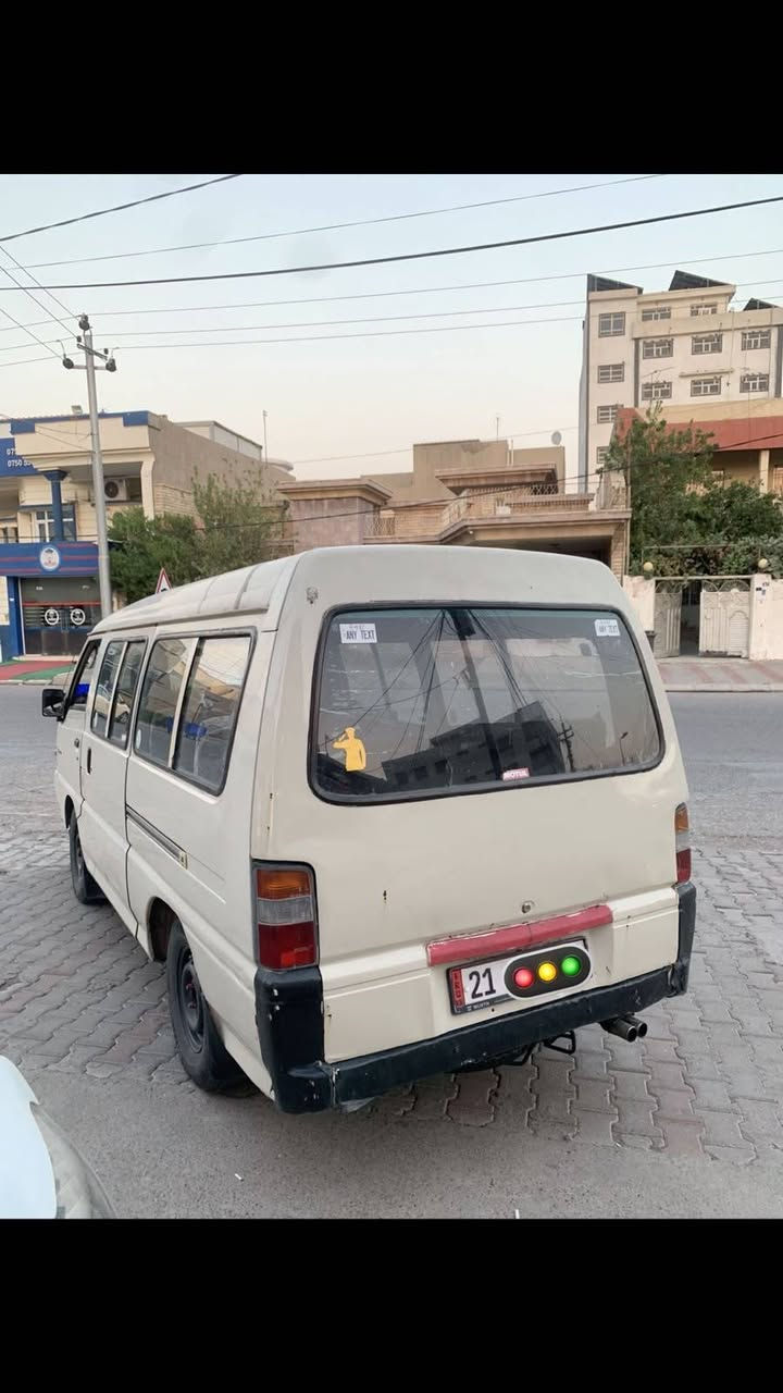 مینی باس • ٢٠٠٢ • رقم سليمانية