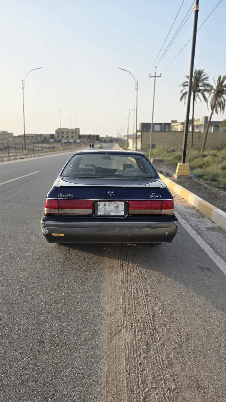 السلام عليكم
🚗 تفاصيل السيارة
• الموديل: 1994 (رأس الثور) - رقمها بغداد مشروع وطني
⚙️ المحرك: 2500 ممتاز (شرط الفحص - لا تنقيص ولا تبخير)
🎨 البدي: مصبوغ حزام للجمالية فقط
⚡ الكهربائيات: كاملة وعلى حسب الأصول
🔍 الحوادث والشرط: ضربة بسيطة جداً بالجاملغ، وباقي السيارة كفالة عامة (من الكص، نقل الجثة، العيب الشرعي، والصبغ العام)
❄️ التبريد: لا يوجد
​💰 السعر: (70) وبيهه مجال بسيط 
📍 العنوان: الناصرية / سوق الشيوخ
📞 للتواصل والاتصال: *********** (أو المراسلة عبر الخاص)
