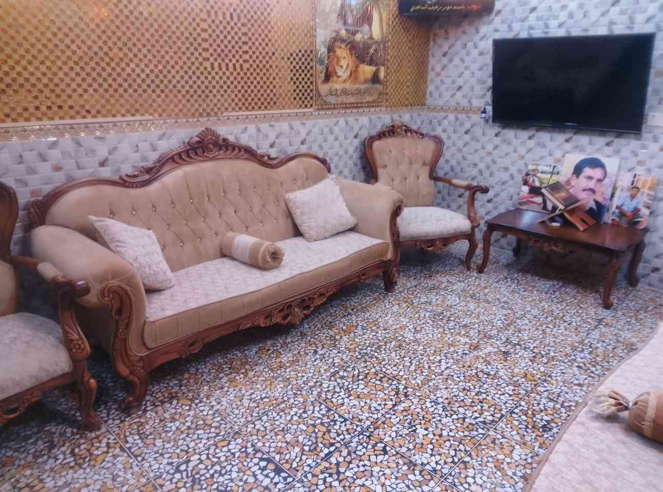 السلام عليكم تخم ملكي للبيع السعر 750 الاتصال على هاذه الرقم ***********
