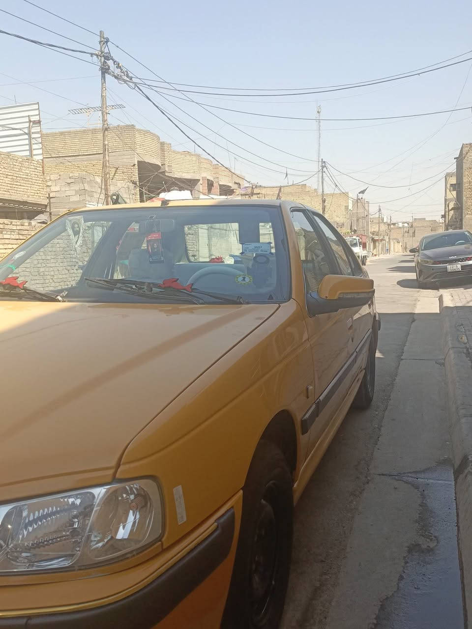 السلام عليكم بيجو بارص 15 للبيع
سياره خير من الله كير مكينه كفاله تبريد ثلج تخم تاير جديد 
بيه بنيد مبدل تحويل ثاني يوم مكيننه لا نضوح لا تبخير لا تنقيص ترايك وين متريد السياره متعوب عليه مال بيت 
كهربأيات كله شغاله السعر 45 بيها مجال مكاني بغداد العبيدي ***********

