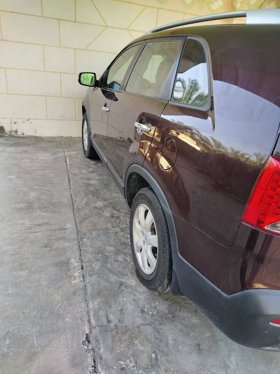 سورنتو ١١ امريكي ٤ سلندر فئة LX رقم بغداد باسمي تحويل مباشر سنوية لغاية ٢٠٢٨
مكفولة من الحادث والصبغ عدا الدعامية الامامية صبغ وتكحيل بسيط في مقدمة البنيد وشبر بالباب الخلفي عكس السايق مع رصعات قليلة واضحة بالعين مع وجود سونار
وتقرير كارفاكس مكفولة من الحادث والغرق وعداد المسافة 
والوسائد الهوائية 
عداد المسافة ١٤١ ميل
محرك جيد بدون تنقيص او تبخير مبدل واشر قبق ولفات فقط
گير مكفول ما مفتوح
مواصفات
دفع رباعي
ايكو اقتصاد بنزين
مانع انزلاق وانحدار
تحكم ستيرن
تدفئة مقاعد امامية
تشغيل عن بعد
مثبت سرعة
حساس خلفي
اشاير بالمري
سعر البيع ١٣٥ ورقة
العنوان الانبار هيت
*********** واتساب

