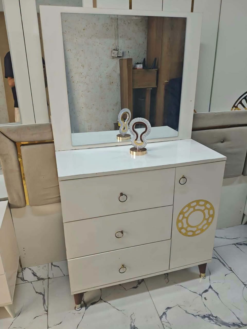 ٦ قطع • بابين • نضافه فول