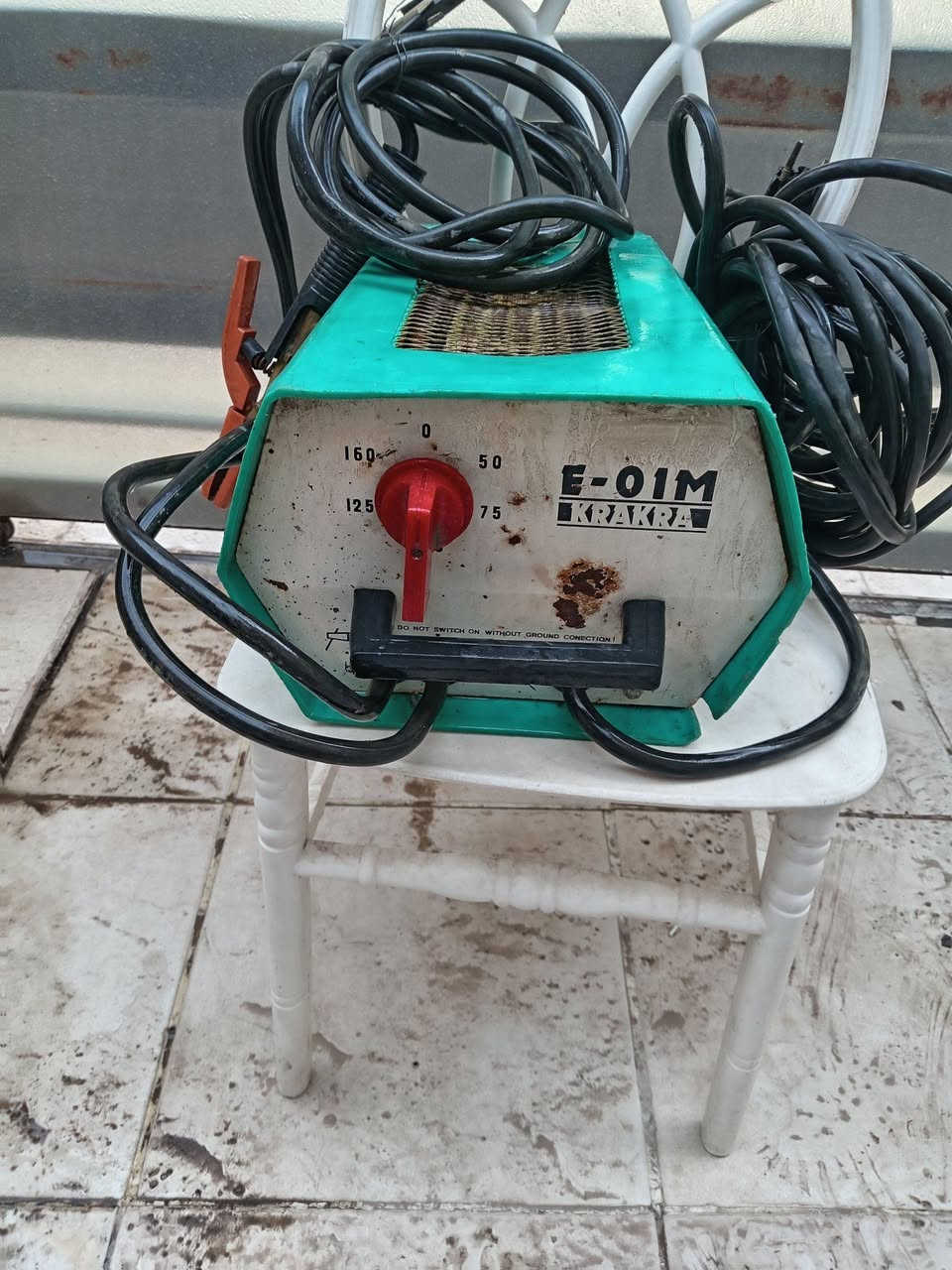 ماكنه لحيم بلغاريه غير مستخدمه للبيع نهايته ب٢٥٠ الف ***********
