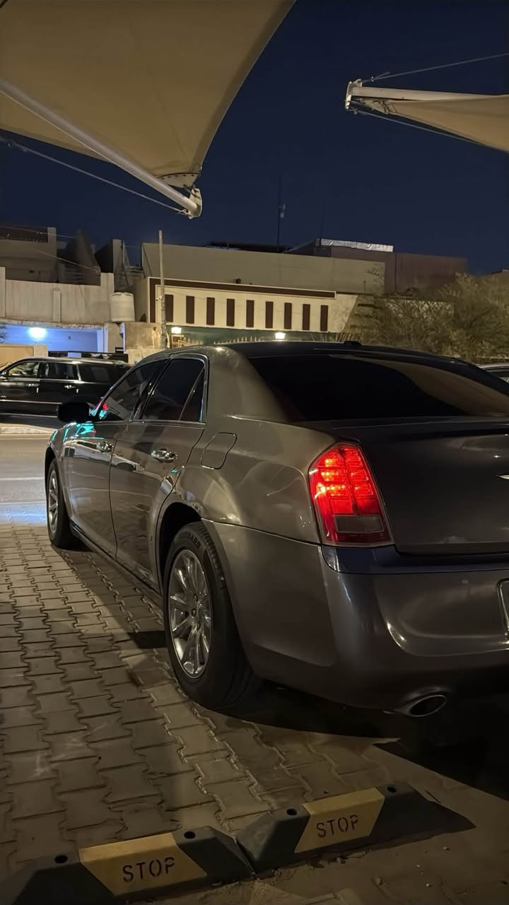 اوباما للبيع  مديل 2013 رقم بغداد الجديد تريد تحويل او وكاله السياره جاهزه من كل النواحي حداده جديه اربع دبلات مكينه كير مكفولات تبريد السياره يخبل السياره بيها  مكانات صبغ اثر جراد بس مو كلها بيها بابين ما مصبوغات وبيها القماره ما مصبوغه والصندوك السياره كلش نضيفه وجاهزه ترايك لربيل حته غرفتها جديده السياره شاشه جبيره السعر 148 وبيها شويه مجال  التواصل ع هذا الرقم  ***********
