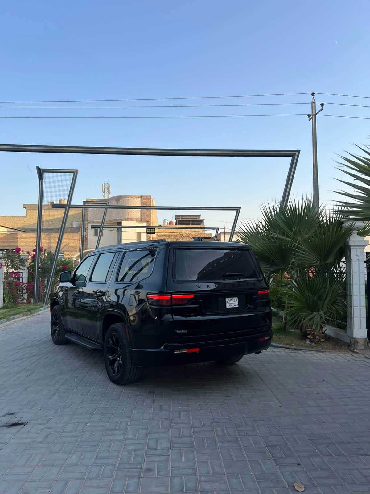 من رخصة الأدمن
السلام عليكم 2024 JEEP WAGONEER, SERIES II
فوول مواصفات .. حادثها مرفق مع الصور 
تصليح درجة أولى ع إيدي  
السيارة جاهزه بدون اي نقص..
مرقم شهداء بابل .. 
السعر المطلوب 290 $ وبيها مجال بعد المعاينة 
مكان السيارة بابل..
بقية التفاصيل الاتصال فقط لطفا ***********
