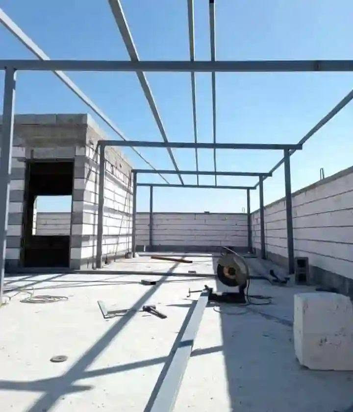 حداده عامه كربلاء ***********
حداد 🛠متنقل🛠 داخل🪟 كربلاء🛠 بيبان 🚪شبابيك🪟 محجرات🛠 قمريات 🛠وغيرها كل🛠 مايخص🛠 الحداده ((🛑اتقان العمال بحسن صوره 🛑)) 
______________________________________

نص مكتوب في الصور:
- السوق المفتوح opensooq
