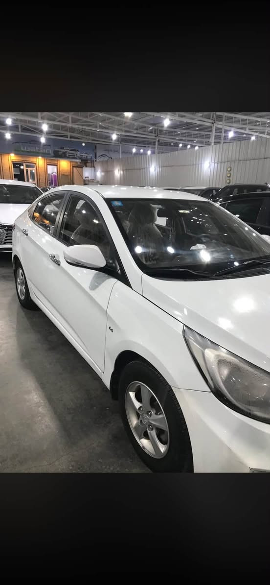 السلام عليكم اكسنت موديل 2013 خليجية مكفولة صبغ سيارة جديدة استخدام مال بيت  الله شاهد مكانها بغداد الكرادة داخل سعرها 100 وبيها مجال شي بسيط 
ملاحظة بيها فقط طلقة نارية بل قمارة تم تصليح محرك 1600 

***********
