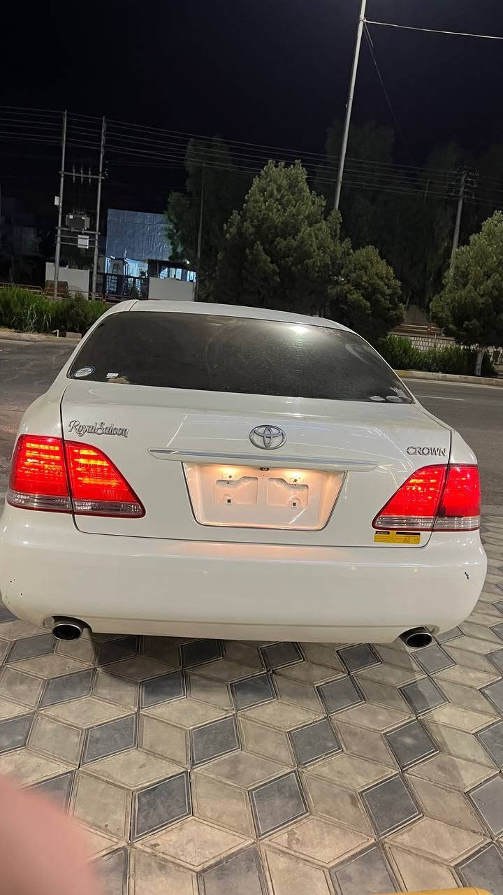 شاهانه مؤديل2005
گيرو مه كينه گه وره182
په رده 
سه لاجه 
ته بريت مه ركه زي 
چوار قوشن كاره با 
3دوگمه
كامل مه سروف 
تازه داخل 
64هه زاري هه قيقي رؤشتوه 
جوابي كؤمينت ناده مه وه 
شوين سه يد سادق 
***********فايبه ر له سه ره
