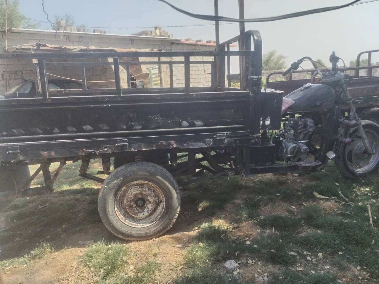 سلام عليكم ستوته لبيع ستوته مال شغال متيار اكسال مجفته جديد مكينه خير من الله ضفيره شاداله جديده بدون كربايت سنويه بيه عضم عاج ديالى ابو خميس ***********
