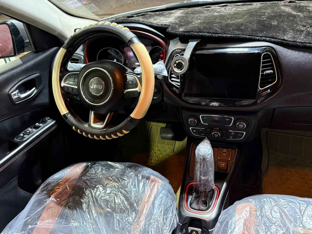سلام عليكم جيب كومبارس موديل 2017 
سعر 120 وبيها مجال 
عنوانها ناصريه مركز 
رقم الهاتف ***********
