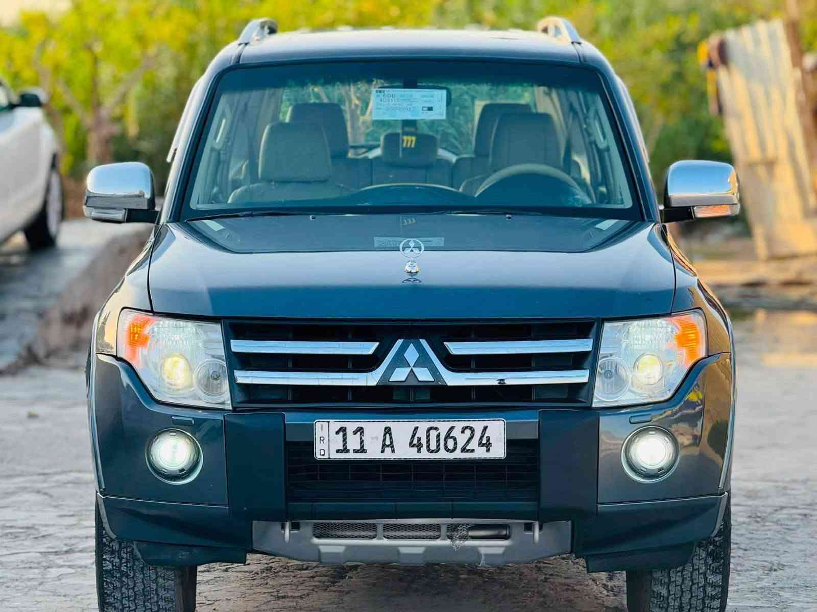 سلام عليكم للبيع باجيرو حبتور  2008 رقم بغداد دولي
تحويل مباشر فول مواصفات أعلى فئة مواصفات فول واحد ع واحد  حجم 3000
مكفوله  مراوس أو بيع 
عله واضع الشركه معروفه خليجي السياره جديده مال جناي فورويل  كشنات جلد  كهربائي دتفئه تبريد  اشارة بل مري شفط تحكم ستيرن ثلاثا جها فتحه  تبريد ثلاث قطع حساسات خلفيه زاد ثلاجه تخم تاير كير مكينه حداديه خير من الله سياره جديده
سعر 115 وبيهه مجال 
***********
