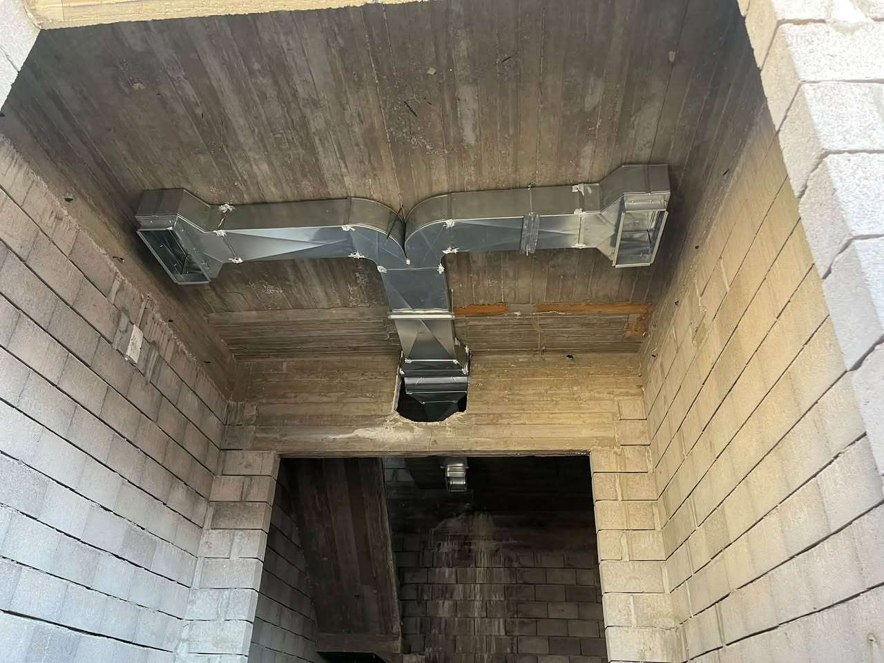 معمل برزان لعمل وهندسة الدكتات والتبريد المركزي سحب ودفع
شغل هندسي وتقاسيم صحيحه 100‎%‎ شرط 

نعمل بكيج 0.7
و كيج 0.6 وسعار تنافسيه 
ذرعه متر طول وليس مربع 
للتواصل على الخاص او على الرقم بي واتساب 
***********
