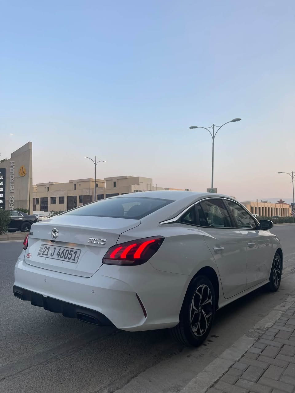 Mg gt گيڕ عادي
مۆدێل ٢٠٢٥ تەنها ٢١هەزار ڕۆشتوە سەيارەکە لەسەر  دەقي شەريکەيە گاعي و کوشني قاڵبي بۆ کراوە ڕۆني تازە گۆڕاوە تەنها دەرگاي سەکن يەک شەپۆلي بەسيتي تيايە نرخي ٩٦ گەڵاو مەجالێکي زۆر کەم ***********
